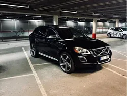 Svart Begagnad 2011 Volvo XC60 R-Design SUV | 90 000 kr (Bra pris)