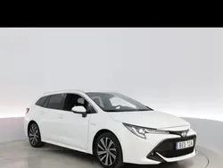 Vit Begagnad 2021 Toyota Corolla Style Kombi | 246 000 kr (Bra pris)