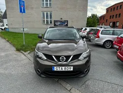 Brun Begagnad 2015 Nissan Qashqai SUV | 124 000 kr (Marknadspris)