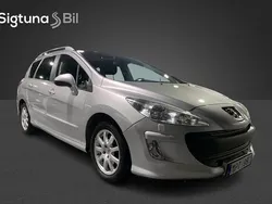 Grå Begagnad 2010 Peugeot 308 Kombi | 69 900 kr (Marknadspris)
