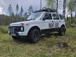 Vit Begagnad 2018 Lada Urban SUV | 99 000 kr