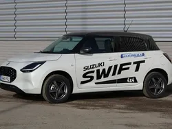 Vit Ny 2024 Suzuki Swift Halvkombi | 280 800 kr (Lite dyr)