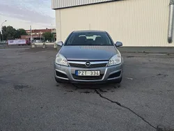 Grå Begagnad 2010 Opel Astra Halvkombi | 30 000 kr (Bra pris)
