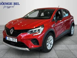 Röd Begagnad 2021 Renault Captur Zen SUV | 219 000 kr (Marknadspris)