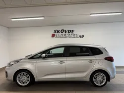Grå (silvermetallic) Begagnad 2016 Kia Carens Minibuss | 157 500 kr (Lite dyr)