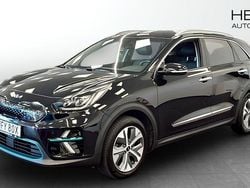 Svart Begagnad 2022 Kia Niro Advance SUV | 249 900 kr