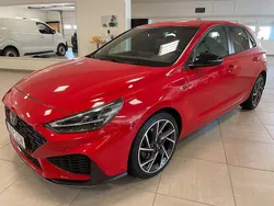 Röd Begagnad 2020 Hyundai i30 N Line Halvkombi | 199 000 kr (Marknadspris)