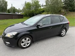 Svart Begagnad 2012 Kia Ceed Sportswagon Premium Kombi | 32 000 kr (Bra pris)