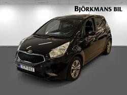 Svart (/1k/ black pearl m) Begagnad 2017 Kia Venga Comfort Halvkombi | 129 000 kr (Marknadspris)