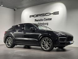 Svart (black) Begagnad 2022 Porsche Cayenne SUV | 699 000 kr (Lite dyr)