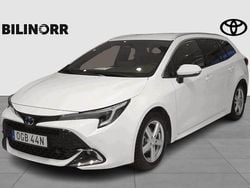 Vit Begagnad 2024 Toyota Corolla Style Kombi | 314 900 kr (Lite dyr)