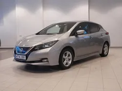 Grå/silver Begagnad 2021 Nissan Leaf Tekna Halvkombi | 174 800 kr (Marknadspris)