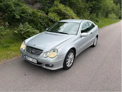 Silver Begagnad 2005 Mercedes C180 Sportkupé | 32 900 kr (Marknadspris)