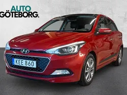 Röd (chili röd metallic) Begagnad 2015 Hyundai i20 Premium Halvkombi | 69 500 kr