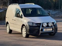 Vit Begagnad 2016 VW Caddy Minibuss | 148 000 kr (Marknadspris)