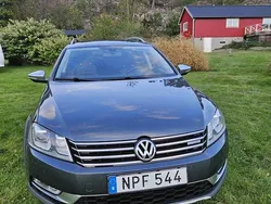 Grå Begagnad 2015 VW Passat Alltrack Kombi | 98 000 kr (Superpris)