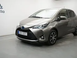 Mörkgrå Begagnad 2018 Toyota Yaris Hybrid Edition Halvkombi | 129 900 kr (Bra pris)