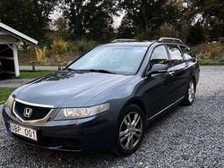 Grå Begagnad 2003 Honda Accord Sport Kombi | 19 000 kr (Superpris)