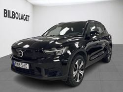 Svart Begagnad 2022 Volvo XC40 Core SUV | 314 800 kr