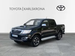 Svart Begagnad 2015 Toyota HiLux SR Pickup | 309 000 kr