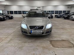 Ljusbrun Begagnad 2009 Volvo V70 Momentum Kombi | 59 900 kr (Marknadspris)