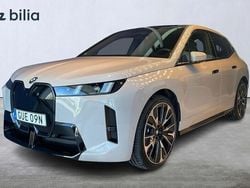 Grå Begagnad 2025 BMW iX M Sport SUV | 1 039 000 kr