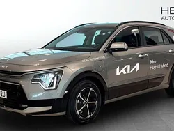 Grå (grey) Begagnad 2025 Kia Niro SUV | 379 900 kr (Superpris)