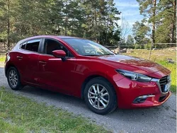 Röd Begagnad 2018 Mazda 3 Inclusive Halvkombi | 170 000 kr (Marknadspris)