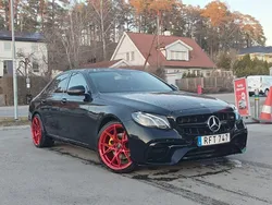 Svart Begagnad 2017 Mercedes E220 Avantgarde Sedan | 195 000 kr (Superpris)