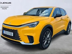 Gul Begagnad 2024 Lexus LBX SUV | 368 000 kr (Marknadspris)