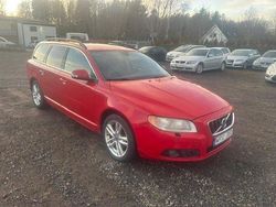 Röd Begagnad 2010 Volvo V70 Momentum Kombi | 39 900 kr (Superpris)