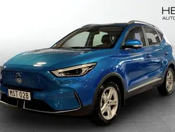 Blå (blue) Begagnad 2021 MG ZS Luxury Sedan | 254 900 kr (Superpris)