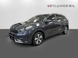 Grå Begagnad 2016 Kia Niro Advance SUV | 153 900 kr (Marknadspris)