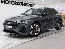 Grå Begagnad 2021 Audi e-tron S-Line SUV | 439 900 kr (Dyr)