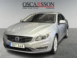 Silver Begagnad 2016 Volvo S60 Sedan | 169 900 kr (Marknadspris)