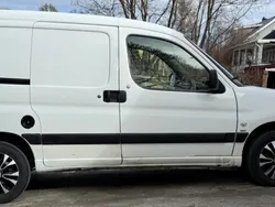 Vit Begagnad 2007 Peugeot Partner Minibuss | 28 000 kr (Lite dyr)