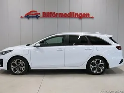 Vit Begagnad 2020 Kia Ceed Sportswagon 2 Kombi | 174 900 kr (Marknadspris)