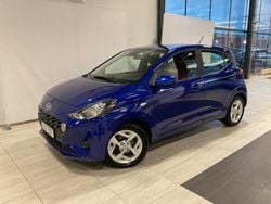 Blåmetallic Begagnad 2021 Hyundai i10 Essential Halvkombi | 129 400 kr (Marknadspris)