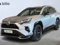 Silver Begagnad 2025 Toyota RAV4 Hybrid SUV | 599 900 kr