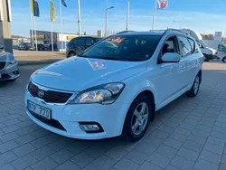 Vit Begagnad 2012 Kia Ceed Sportswagon Comfort Kombi | 79 000 kr (Bra pris)