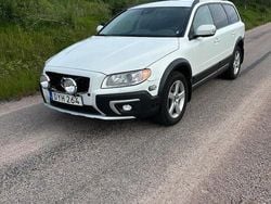 Vit Begagnad 2014 Volvo XC70 SUV | 85 000 kr (Marknadspris)