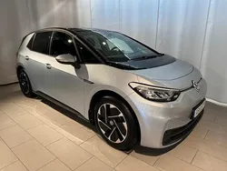 Silver (scale silver metallic bla) Begagnad 2023 VW ID.3 Pro Performance Halvkombi | 299 000 kr (Bra pris)