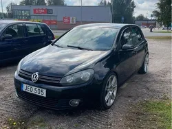Svart Begagnad 2011 VW Golf VI Halvkombi | 45 000 kr (Marknadspris)