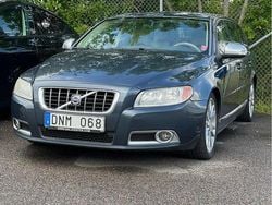 Blå Begagnad 2008 Volvo V70 Momentum Kombi | 55 000 kr (Superpris)