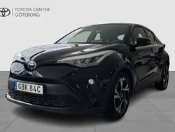 Svart Begagnad 2023 Toyota C-HR Edition SUV | 289 900 kr (Marknadspris)