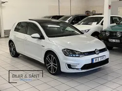 Vit Begagnad 2015 VW Golf VII GTE Halvkombi | 144 900 kr (Marknadspris)