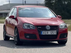Röd Begagnad 2005 VW Golf V GTI Halvkombi | 69 900 kr (Lite dyr)