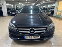 Svart Begagnad 2017 Mercedes E220 Kombi | 149 000 kr