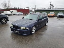 Mörkblå Begagnad 2001 BMW 530 Kombi | 19 900 kr