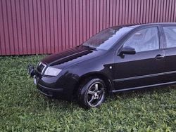 Svart Begagnad 2001 Skoda Fabia Halvkombi | 3 000 kr